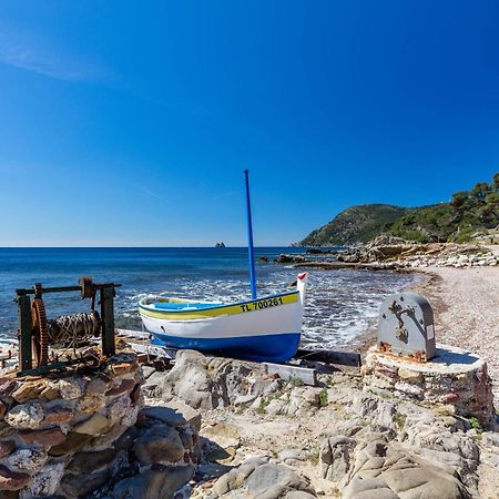 La Canope La Seyne-sur-Mer Esterno foto